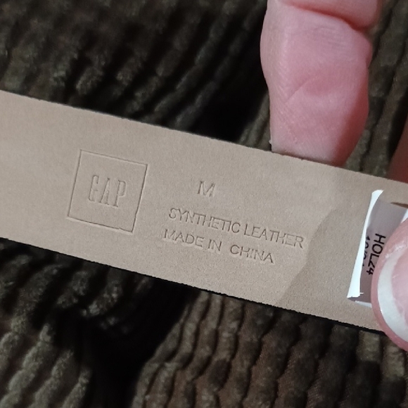 GAP Black Studded Leather Belt with Silver Hardware - Picture 4 of 5